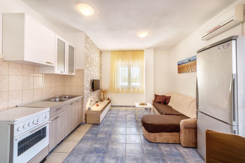 Apartments Marina ซรีมา ภายนอก รูปภาพ